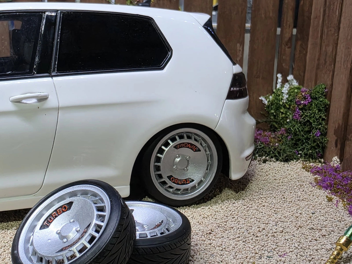 1/18 Ronal Turbo R10 painted Set