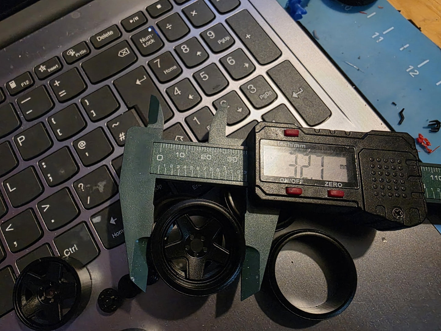 1/18 scale Schmidt Modern Line