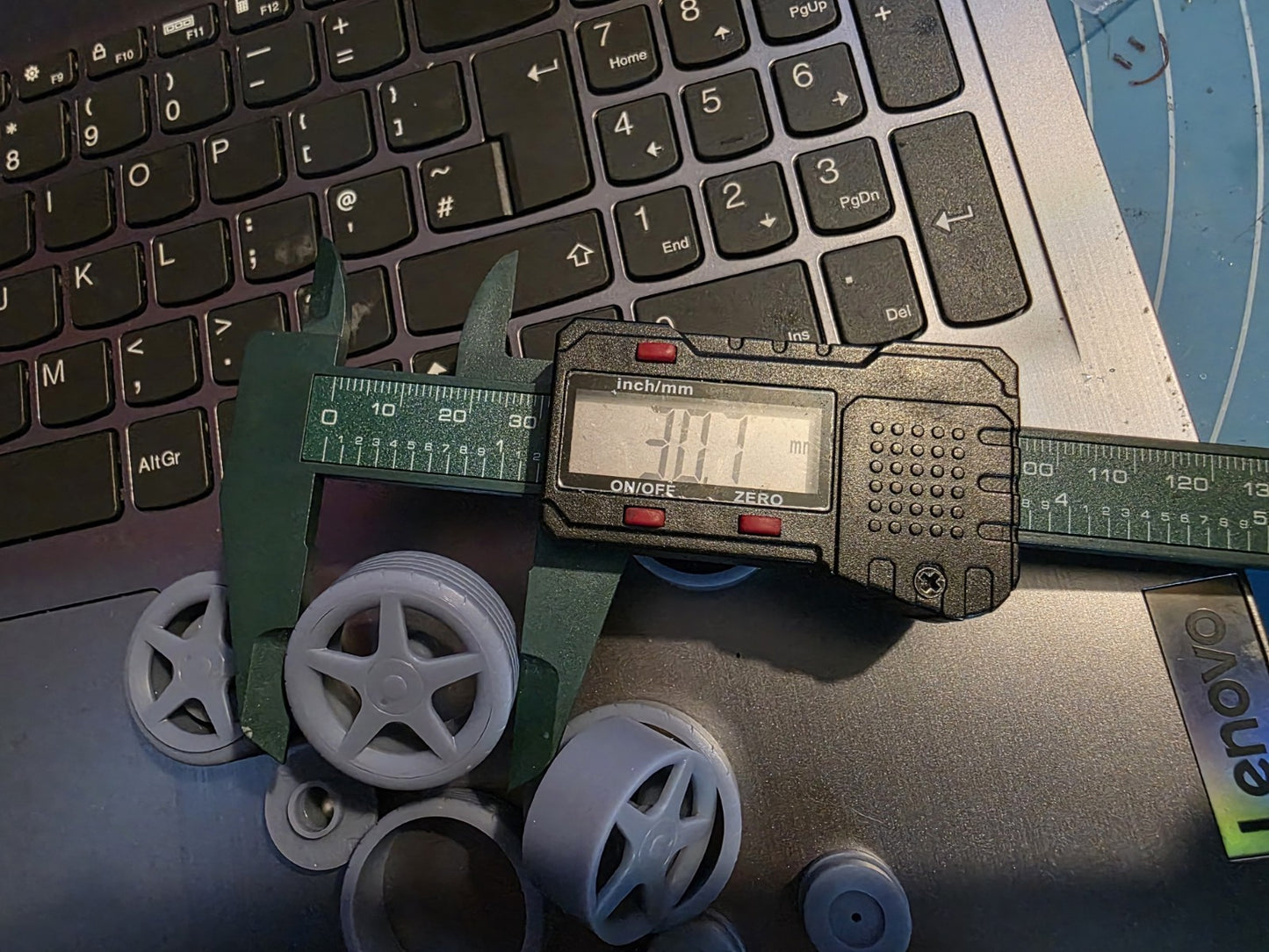 1/18 scale MIM RAFFINO