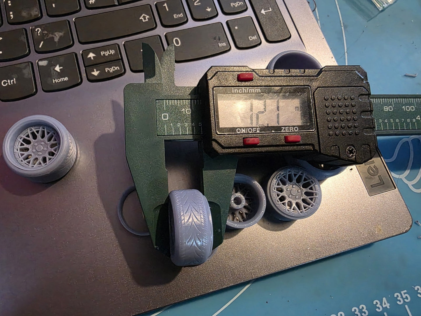 1/24 scale Rotiform LVS M staggered