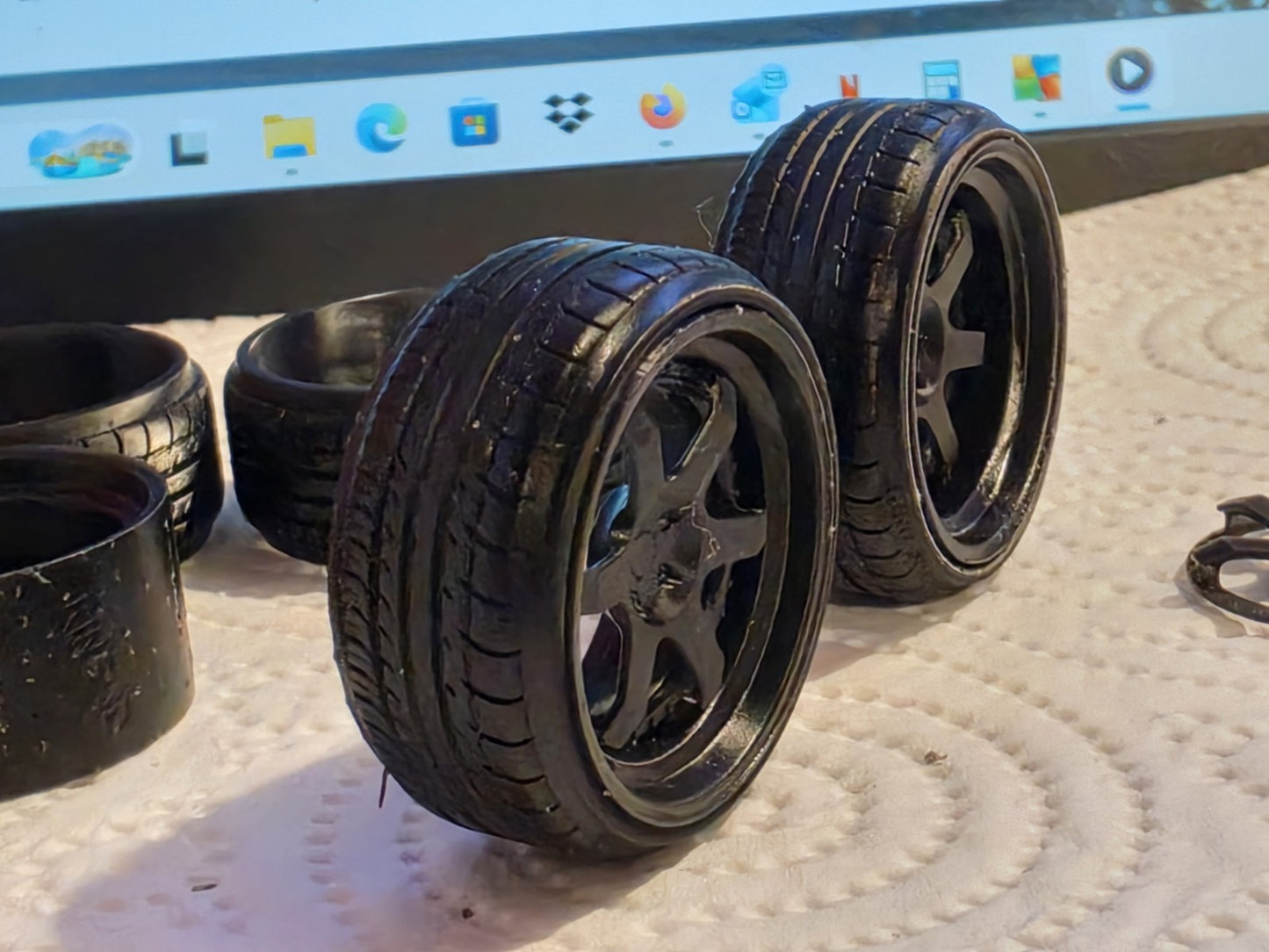 1/18 Scale Rotiform SIX