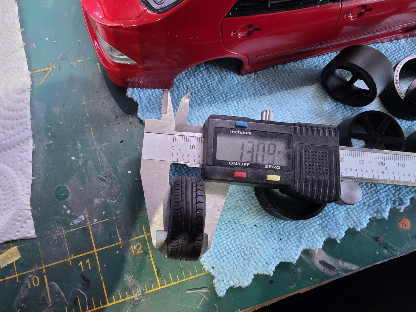 1/18 scale Lexus TTE with CONTINENTAL Tyres