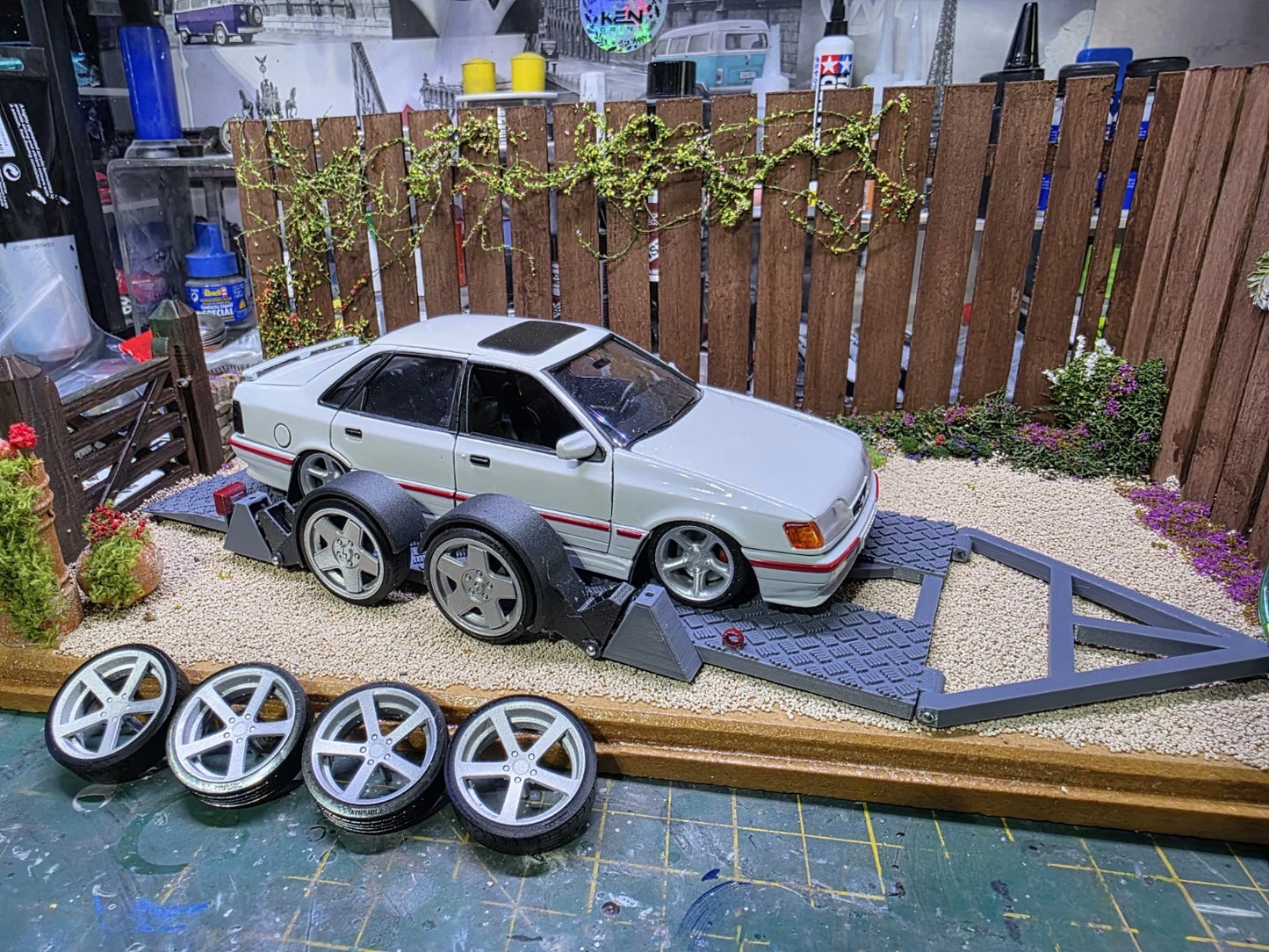 1/24 Scale Functioning Lowered Transporter Trailer Kit CADES