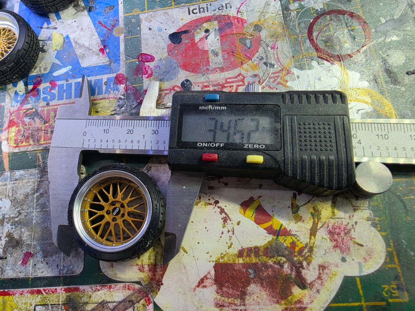 1/18 BBS LM Pre-painted Gold with Tyres RESIN DIECAST MODEL ***SALE ITEM***