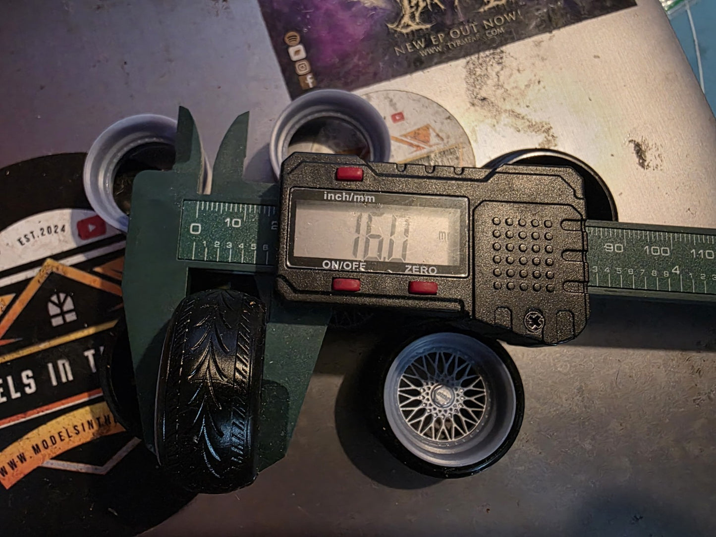 BBS RS staggered Stretched Rubber tyres