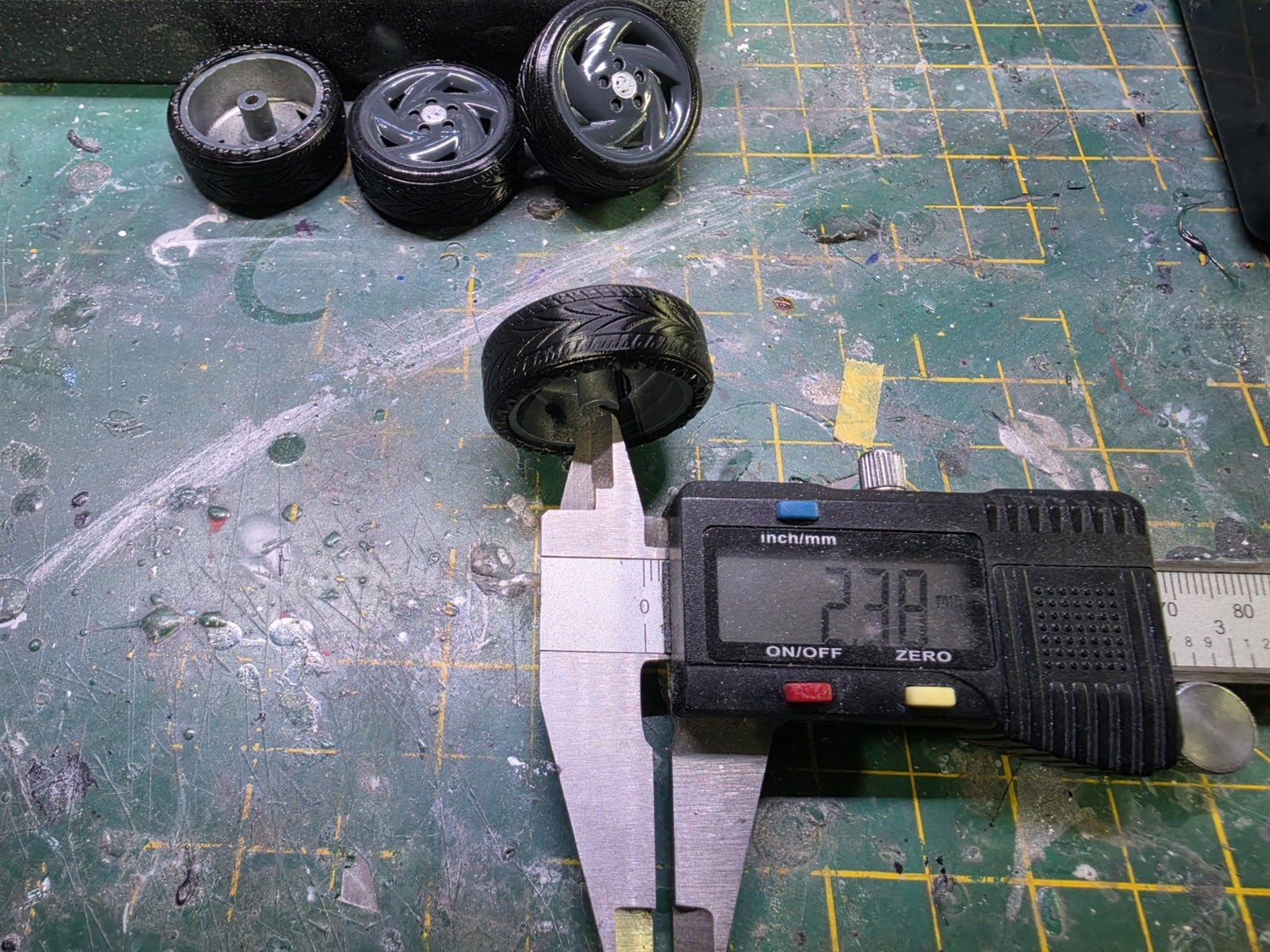 1.18 MCG CAVALIER GSI TURBO WHEELS PAINTED ANTHRACITE GREY WITH VAUXHALL BADGES