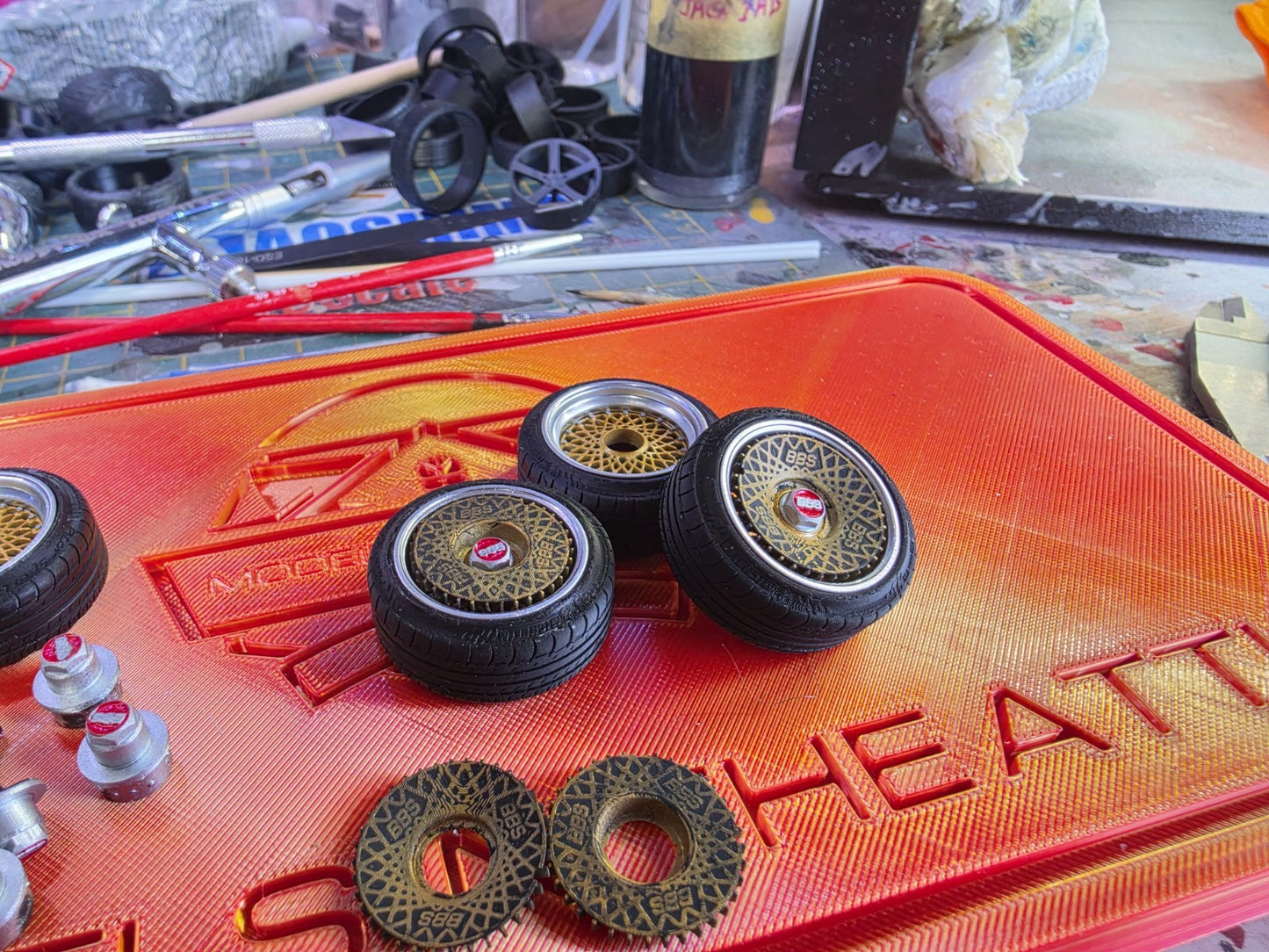 BBS E50 painted Set 1/18 31mm Scale GOLD with CHROME Barrels