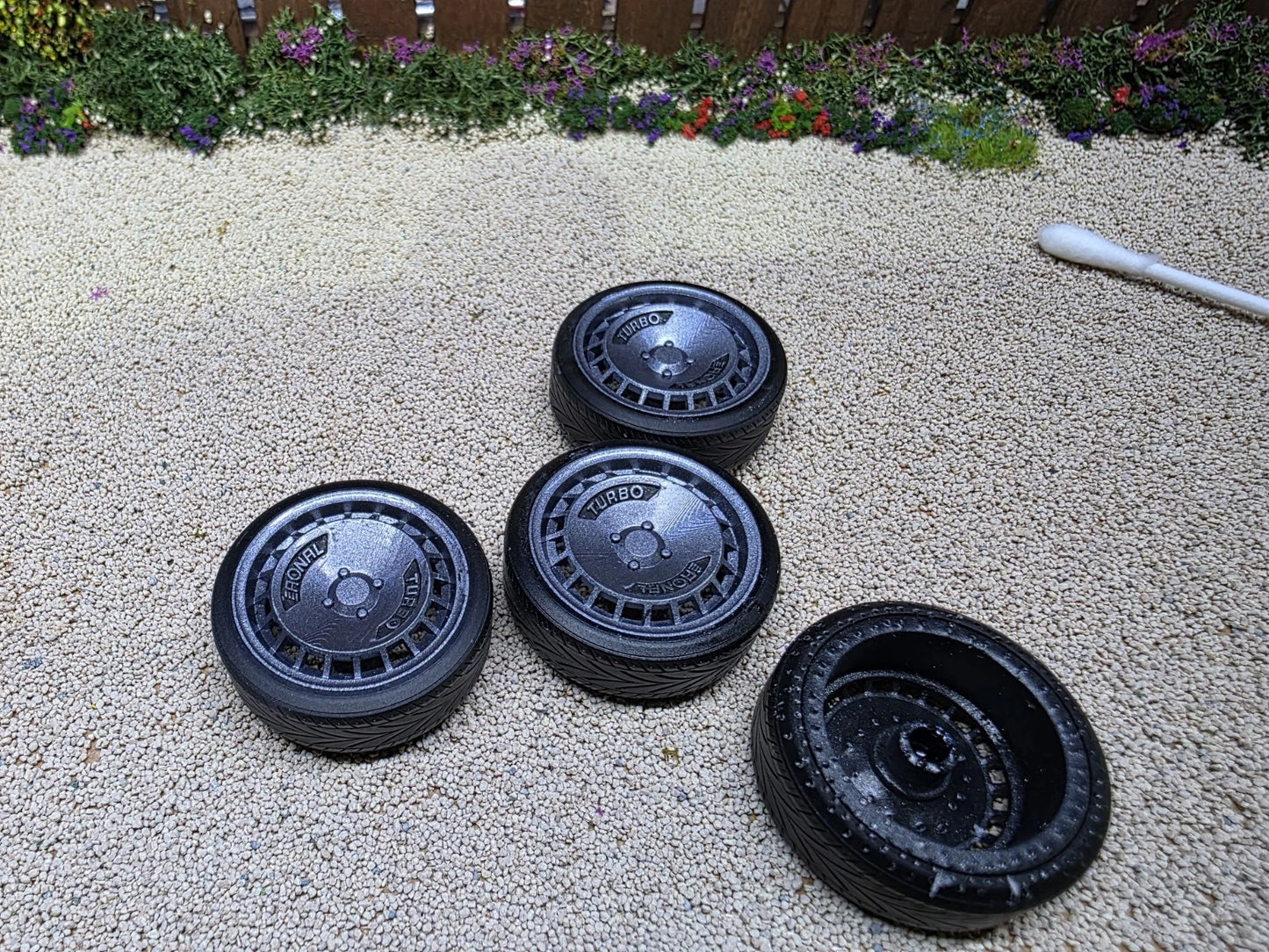 1/18 Ronal Turbo R10 Gun Metal Set