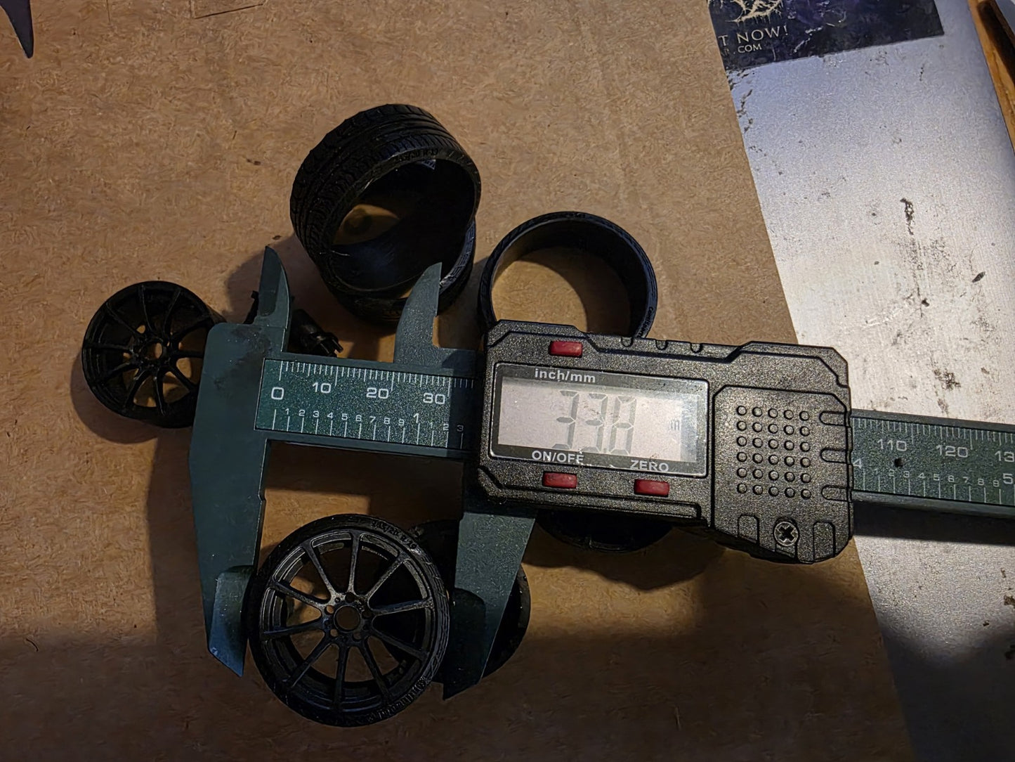 1/18 scale VMR V701 with CONTINENTAL Tyres