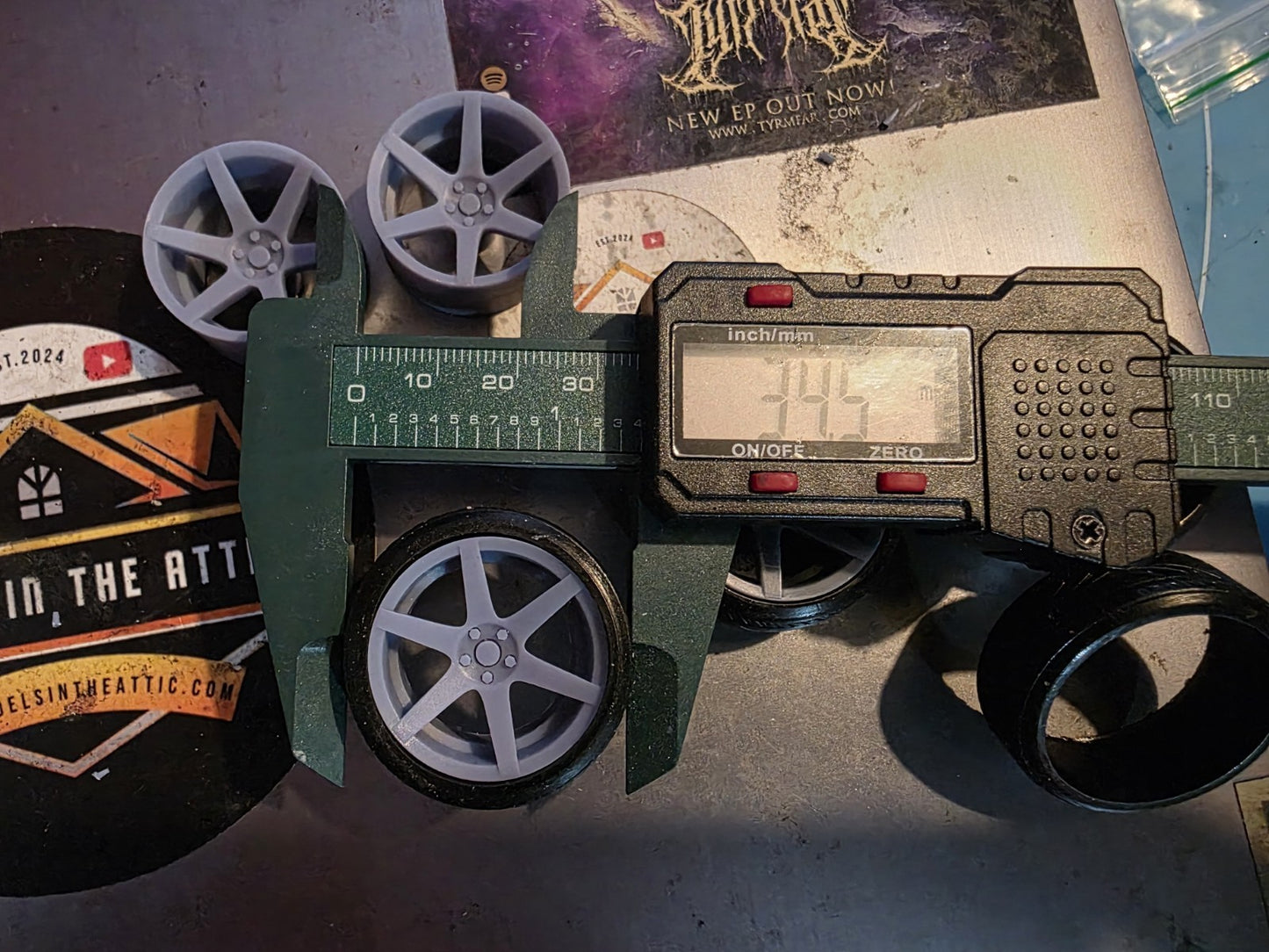 Emotion R Concaved & Stretched Rubber Tyres