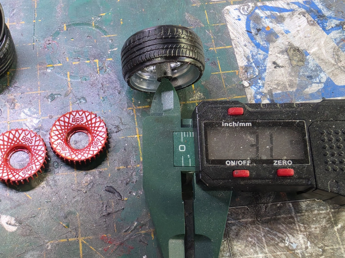 17" BBS RS Set Of 4 PRE-PAINTED with Rubber printed tyres with RED TURBO FANS