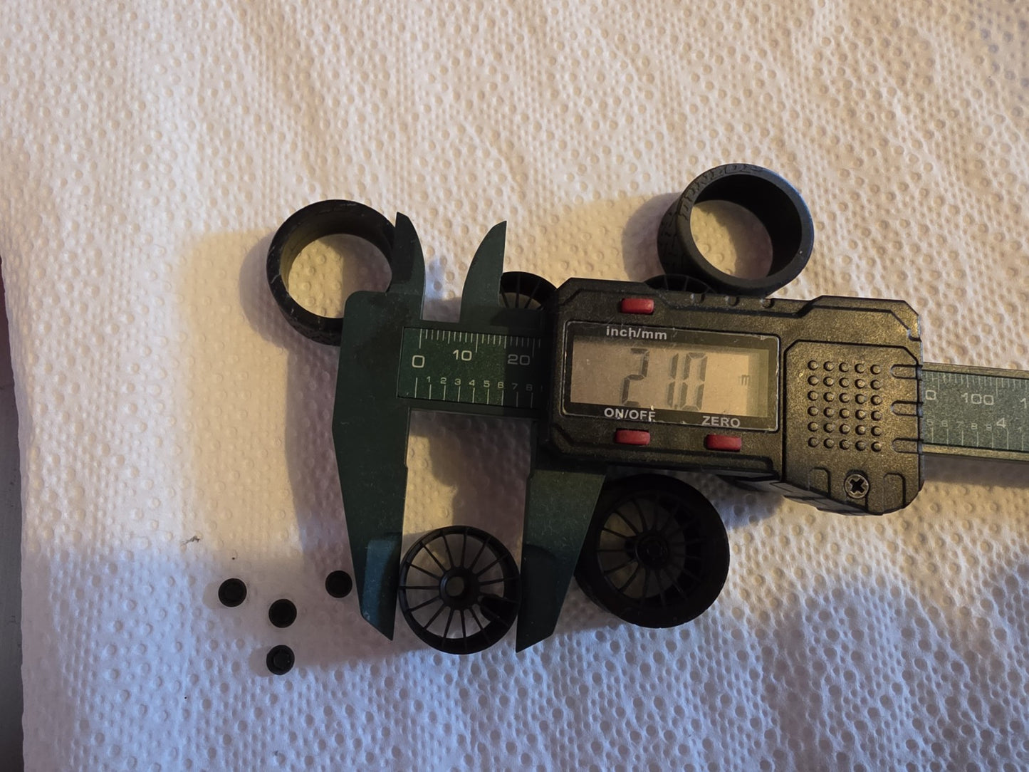 1/24 scale OZ SUPERTURISMO with TRACK Tyres