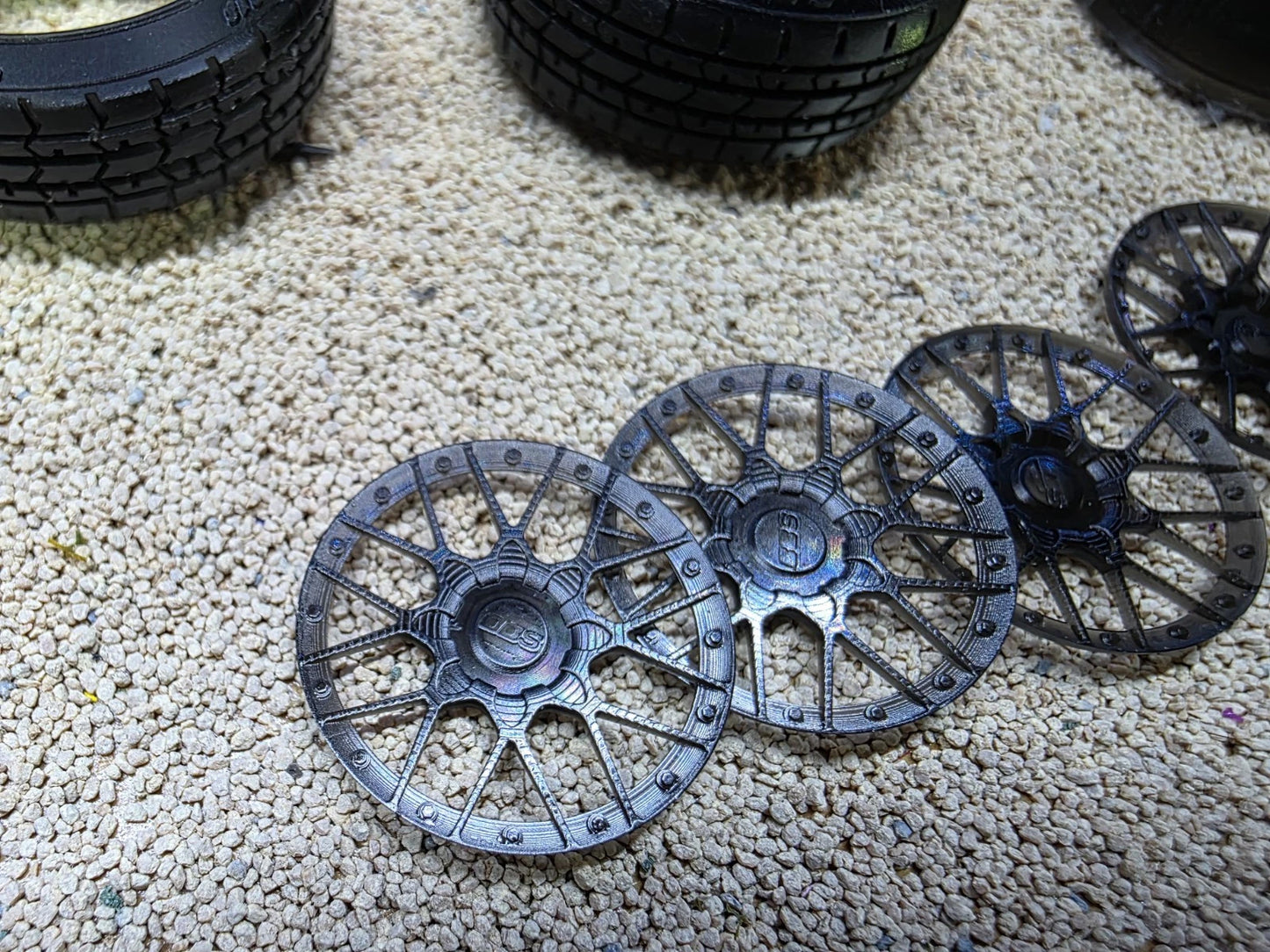1/18 scale 18" BBS RS2 with PIRELLI Stretched Tyres