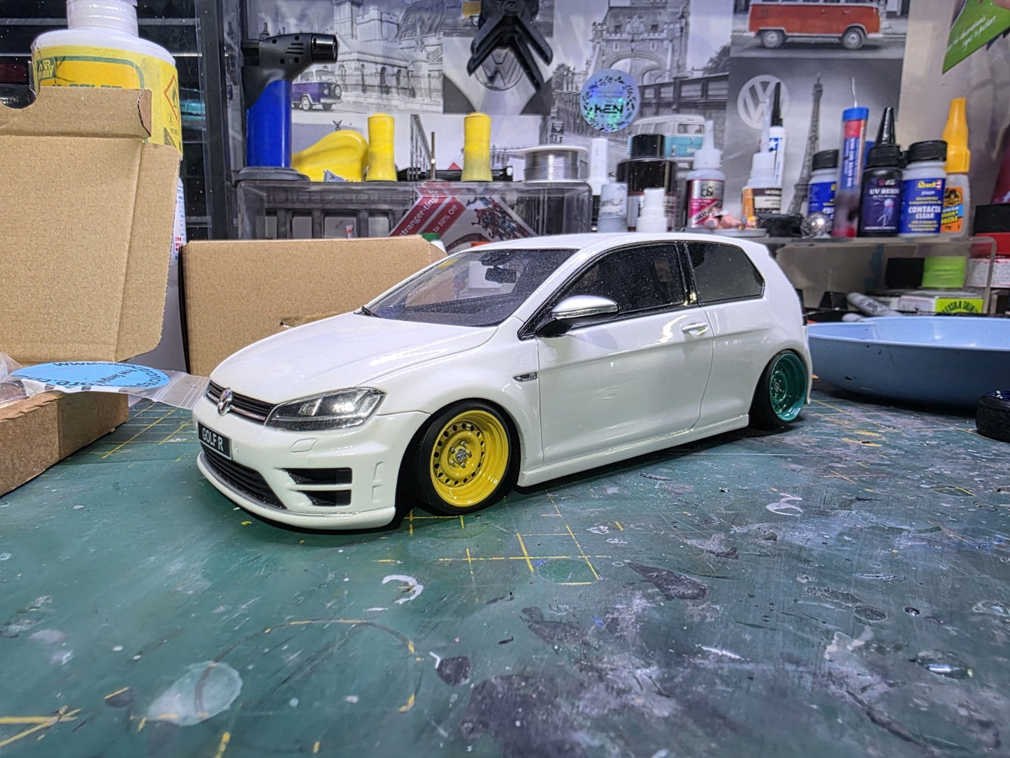 1/18 scale Banded Steels Tyres PRE-PAINTED Harlequin colours
