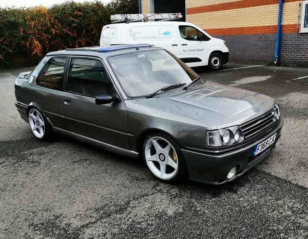 1/18 scale MIM RAFFINO