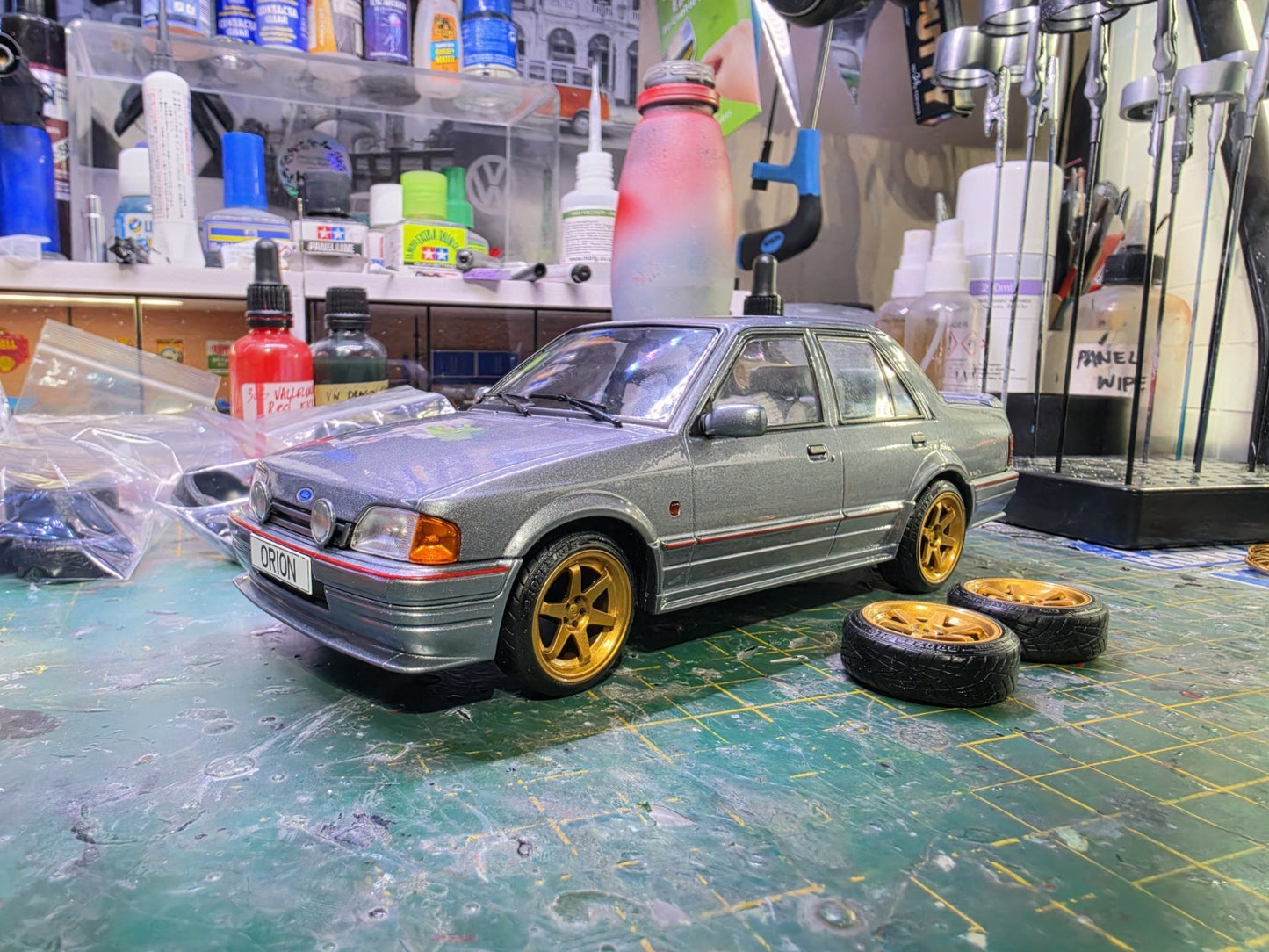 1/18 scale Japan Racing JR3 Wheels Pre-painted RUBBER Tyres & MCG OTTO HUBS