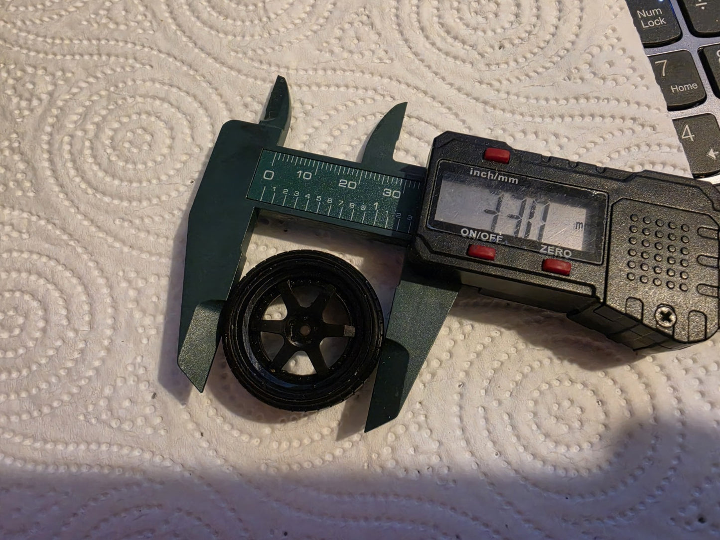 1/18 Scale Rotiform SIX