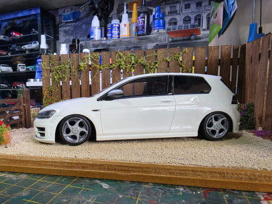 1/18 Scale MERCEDES ALPHARDS 3d Printed Wheels & Tyres ONLY Pre-painted