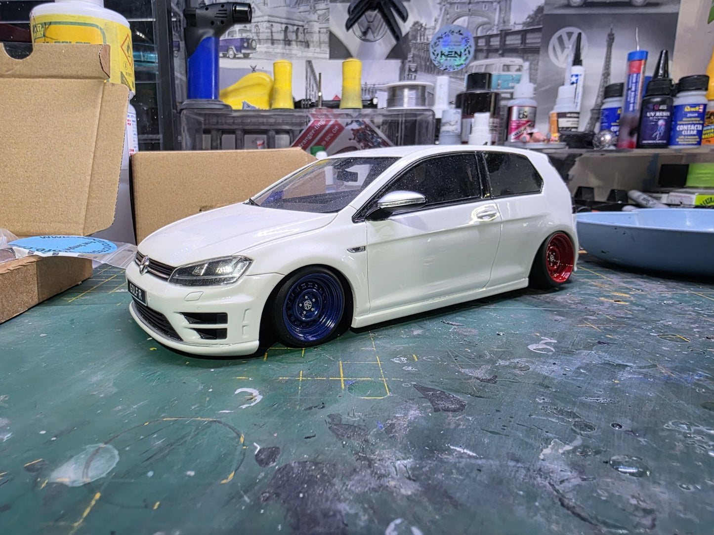 1/18 scale Banded Steels Tyres PRE-PAINTED Harlequin colours