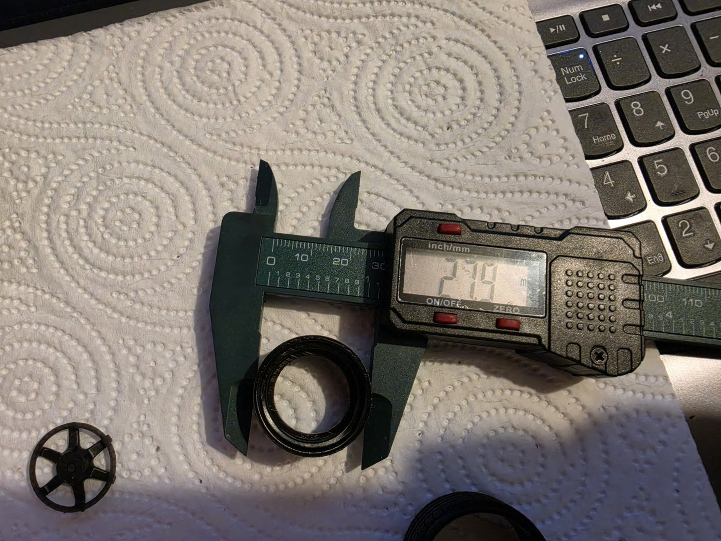 1/18 Scale Rotiform SIX