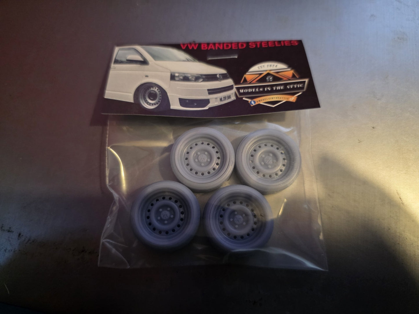 VW Banded Steels Staggered
