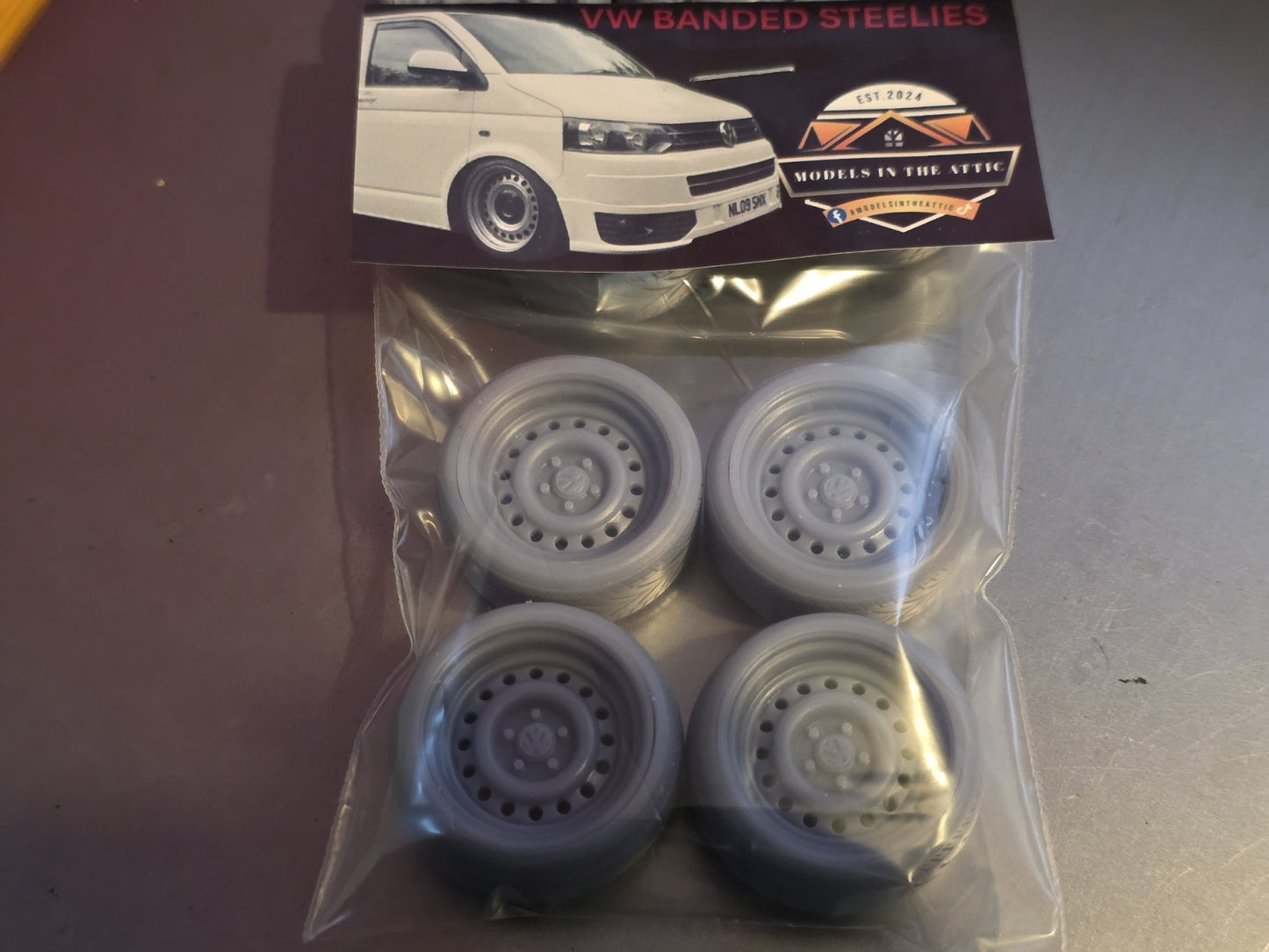VW Banded Steels Staggered
