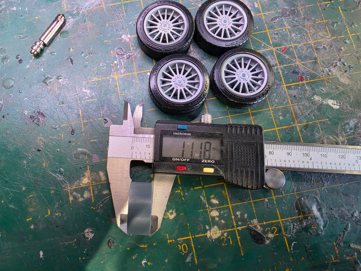 1/18 BMW Style 32 with Falken Tyres Pre-painted