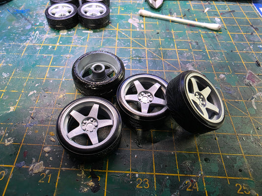 1/18 Rota GTR Silver with Stretched Rubber Tyres