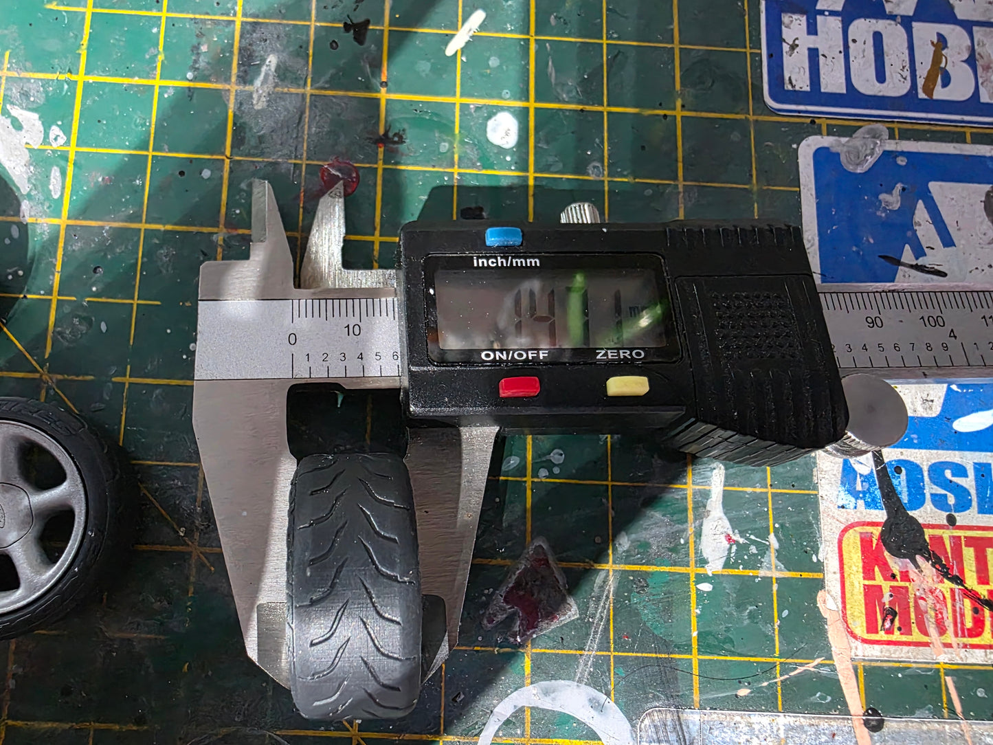 1/18 Cosworth with Toyo Tyres