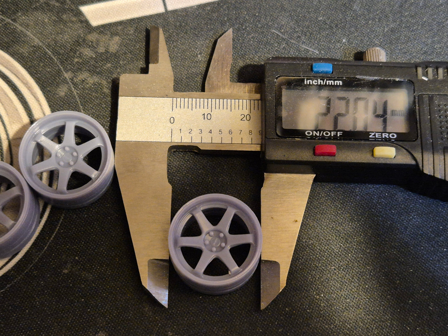 1.24 Volk TE37 with Tamiya fittings (No Tyres)