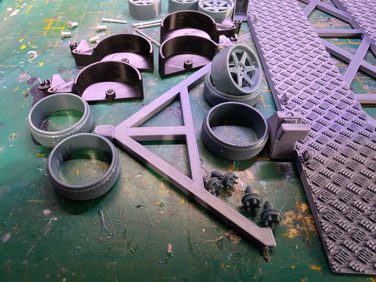 1/18 scale Functioning Lowered Transporter Trailer Kit