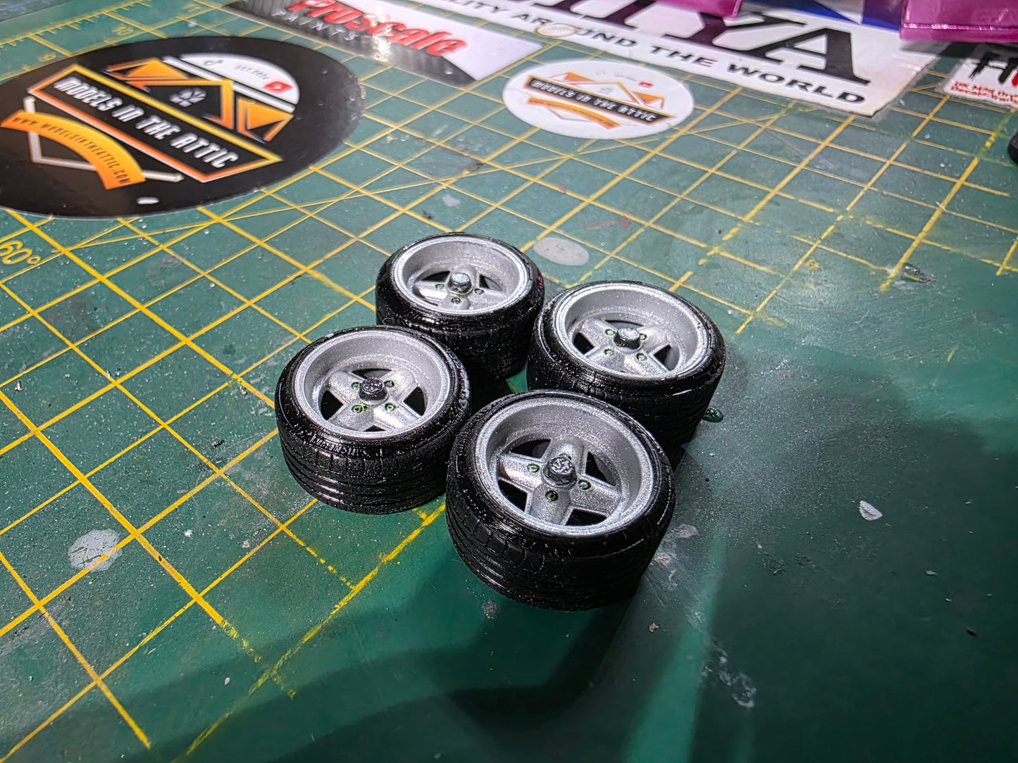 1/24 REVOLITE with Michelin Rubber tyres