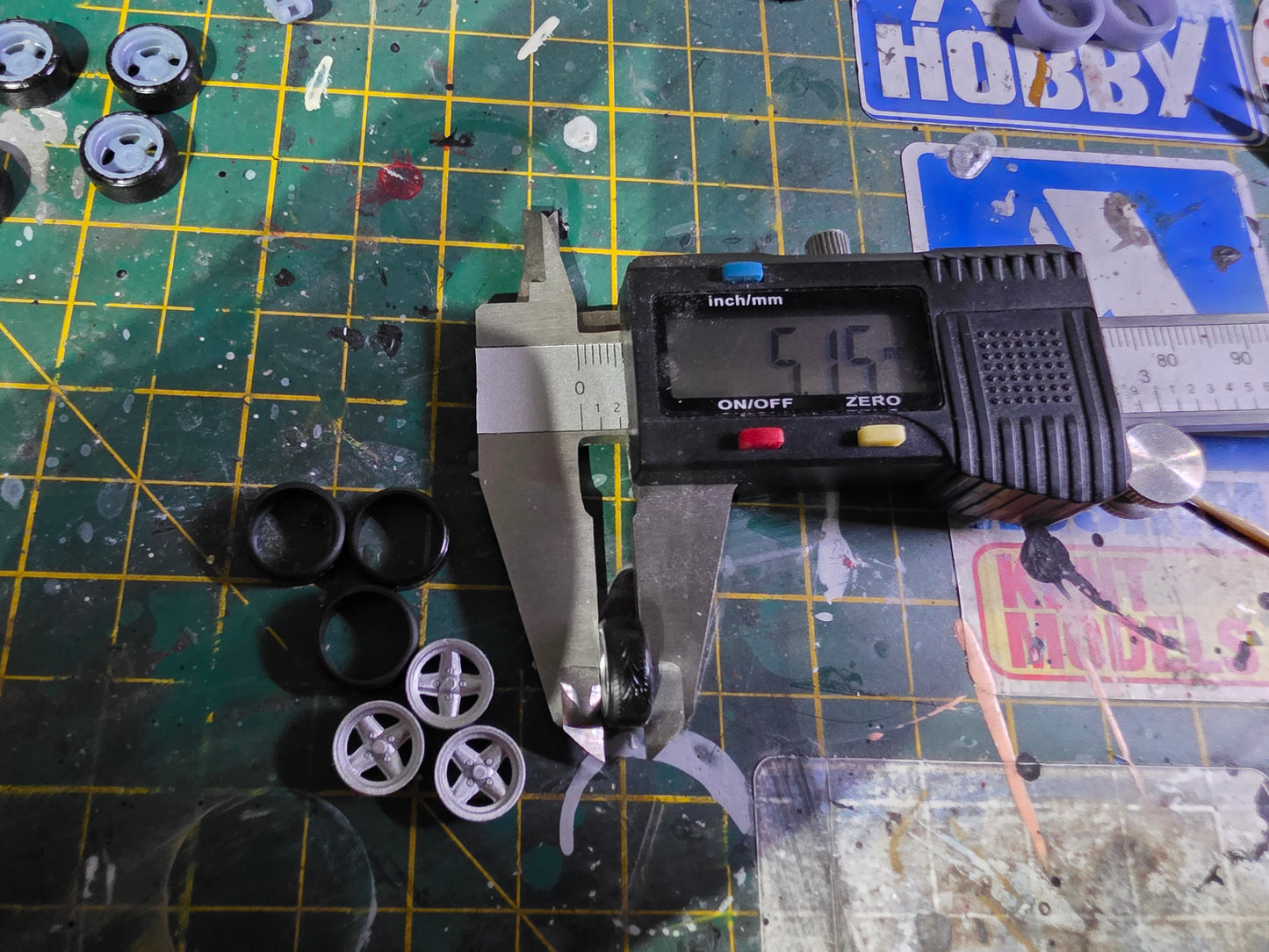 1/43 REVOLITE Silver