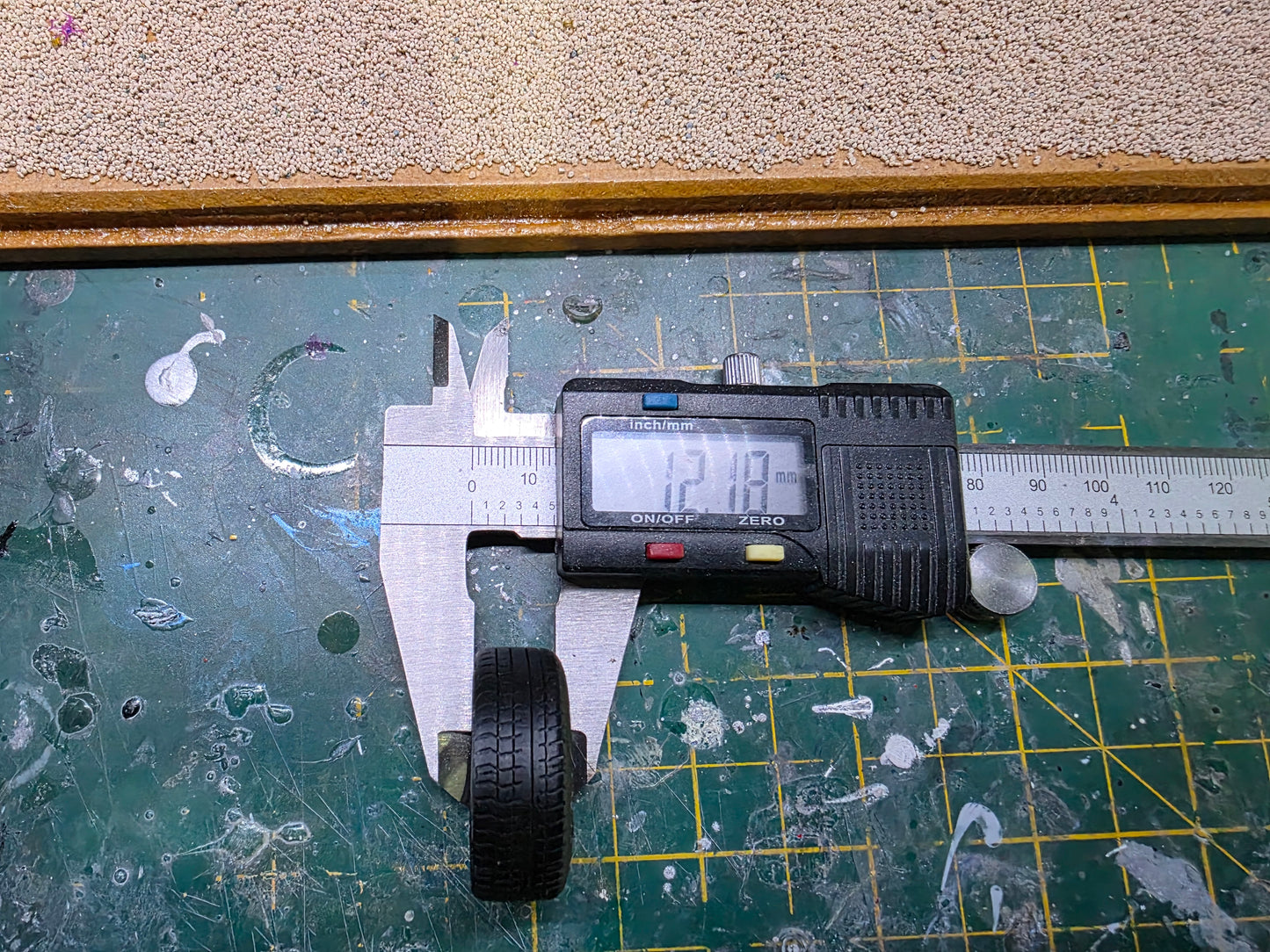 1/18 Ford Cosworth with Michelin tyres