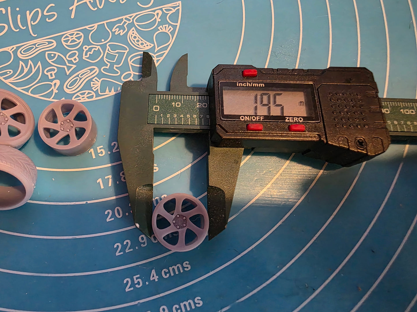 3SDM 0.06 with Stretched tyres