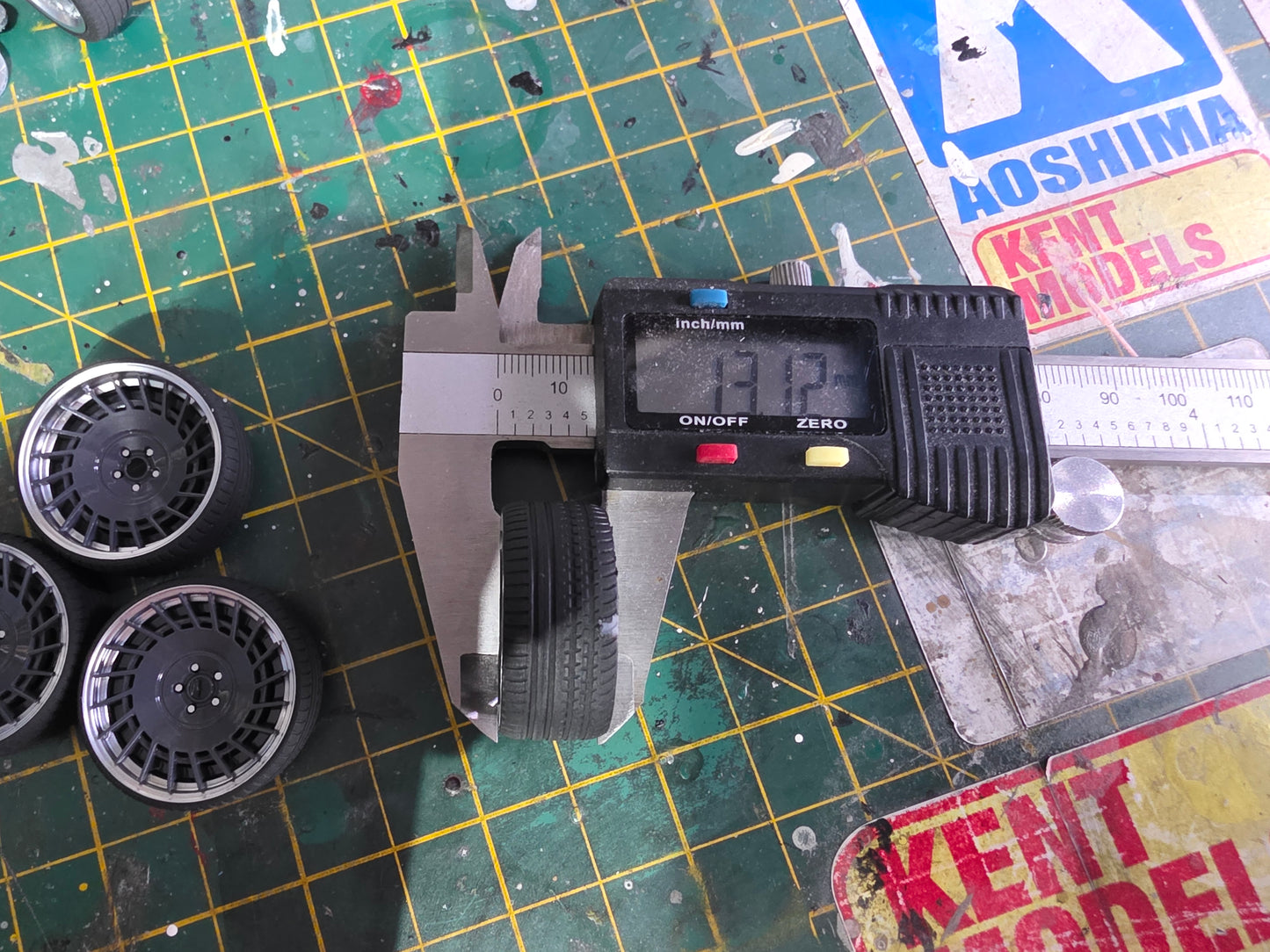 1/18 Rotiform CBU with Ultra Low Tyres