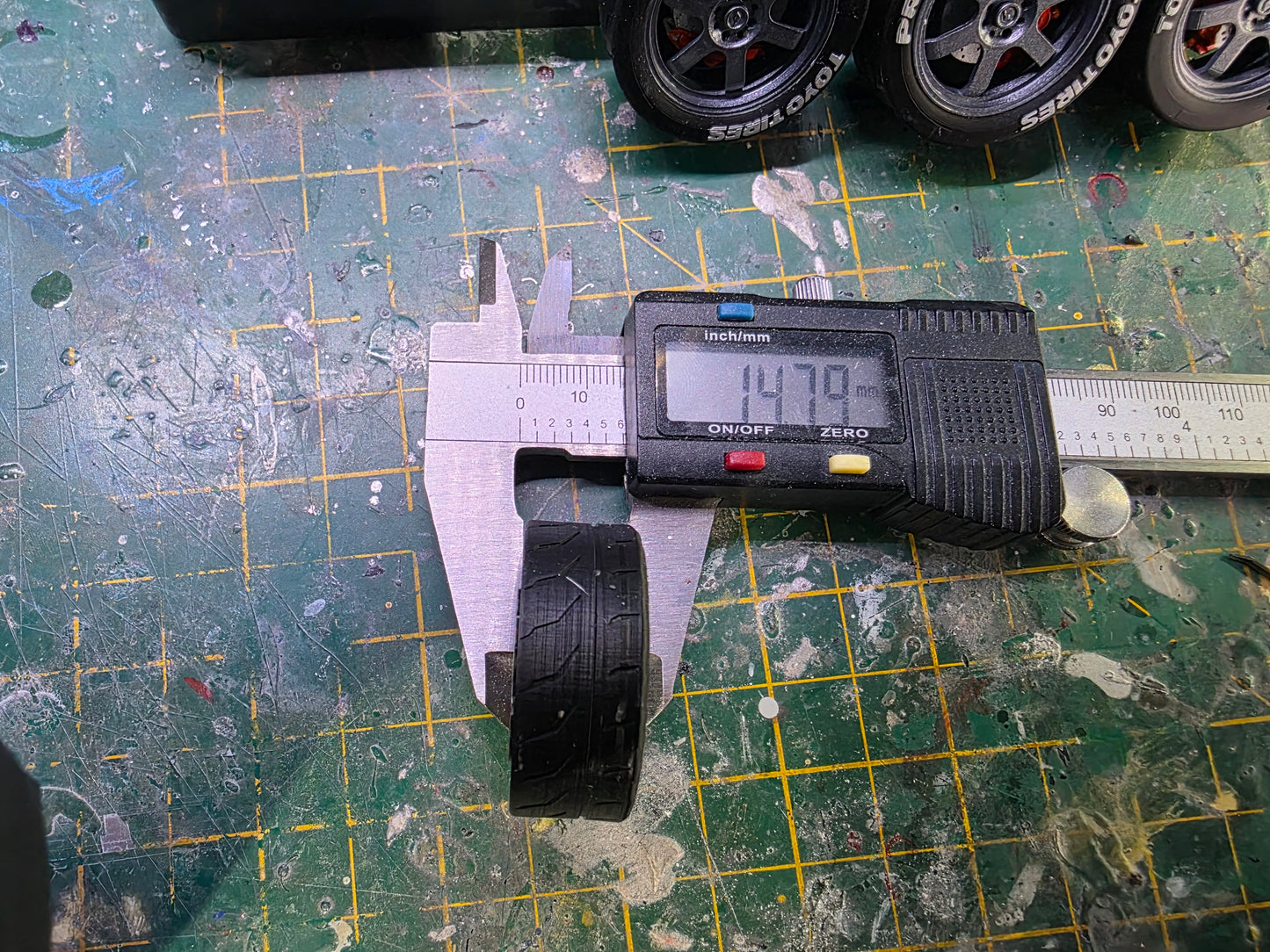 1/18 JR12 with Toyo Tyres