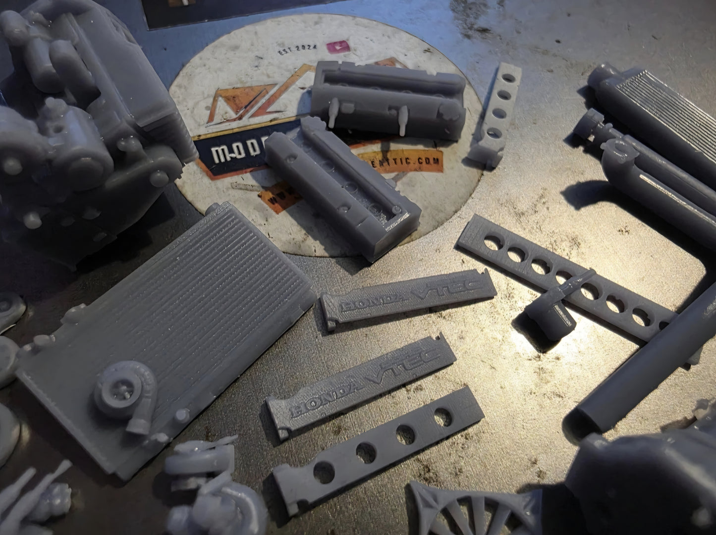 1/24 Honda F20C Turbo Engine with Gearbox