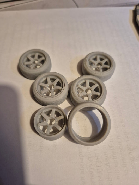 1.24 Volk TE37 set of 5 with Yokohama Tyres