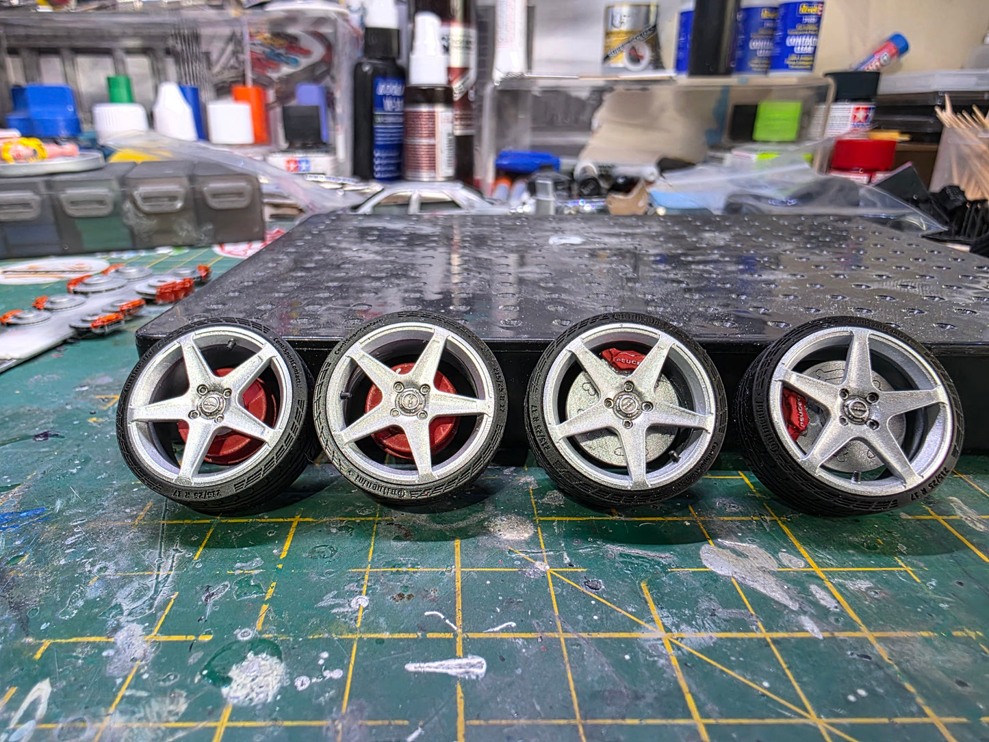 1/18 Dare V4 with Continental Tyres