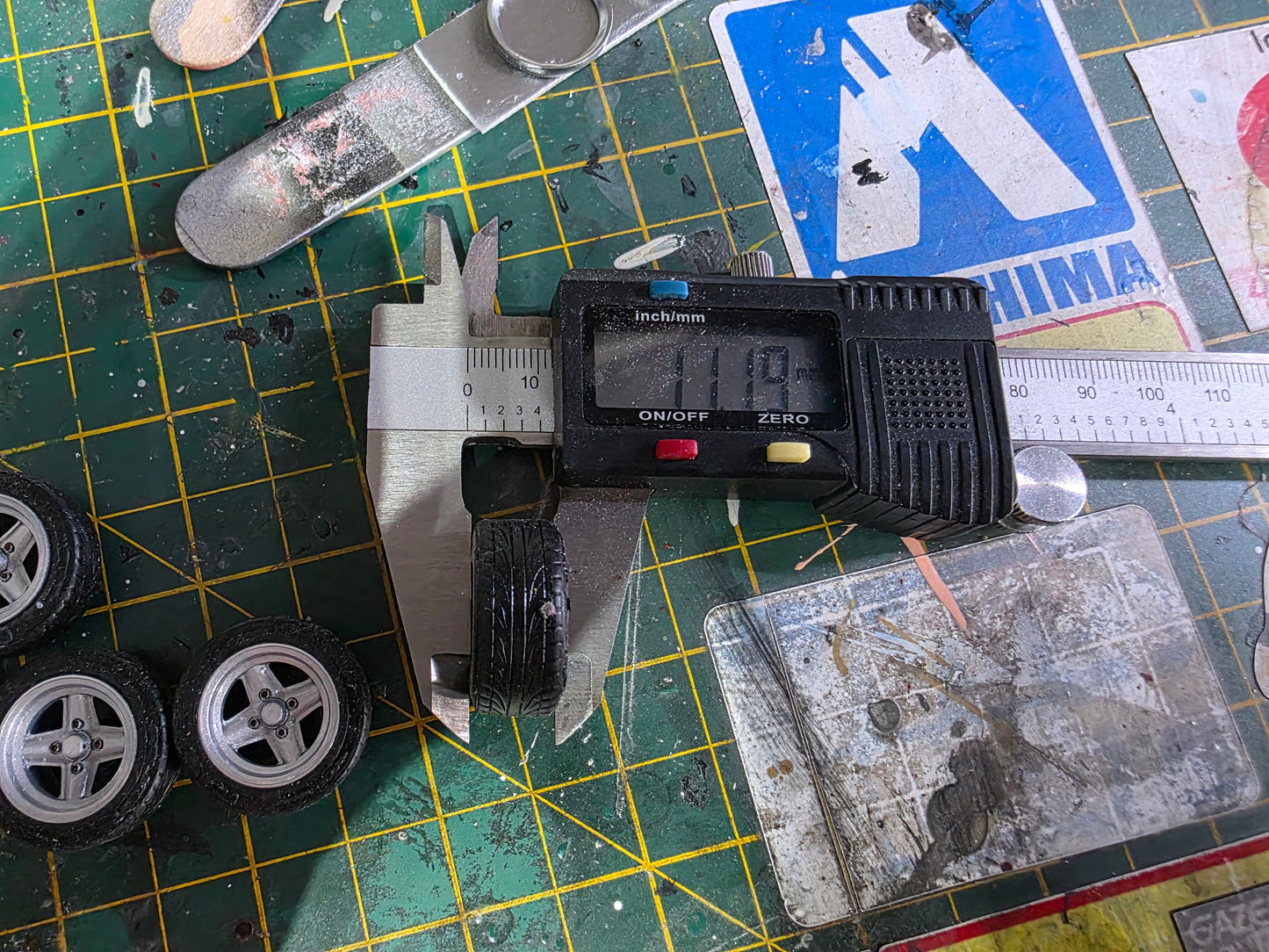 1/24 Revo Concaved with Rubber tyres