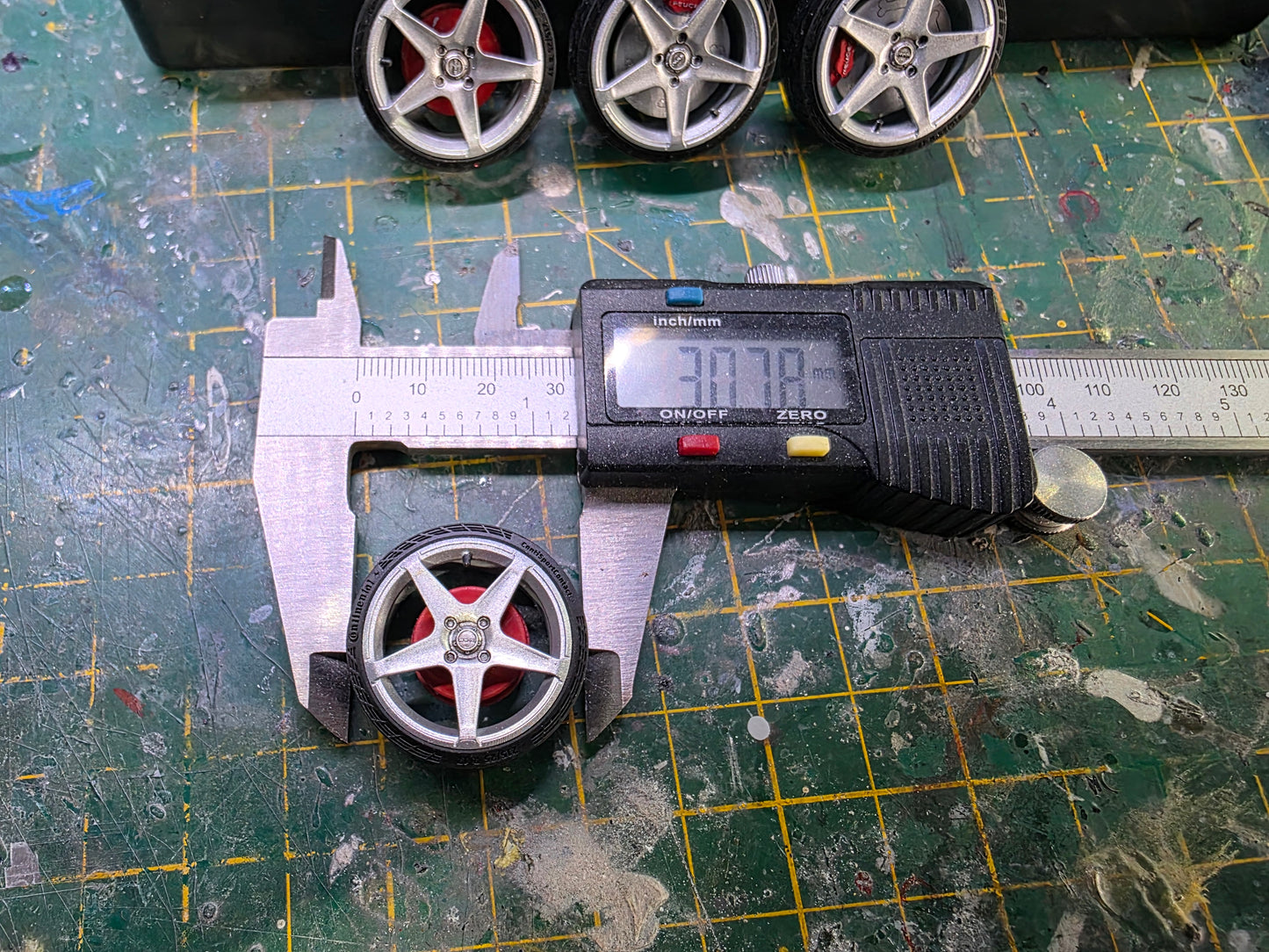 1/18 Dare V4 with Continental Tyres