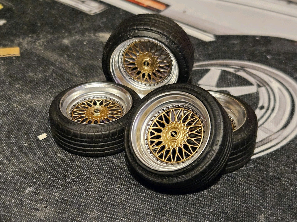 18" BBS RS 2 piece 1/24 wheels and stretched tyres